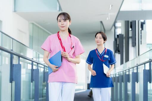 病院で働く女性の医者 病院,医者,介護の写真素材