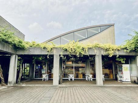 苅田町立図書館 苅田町立図書館,苅田町,福岡県の写真素材