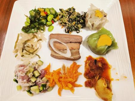 沖縄の朝食の写真