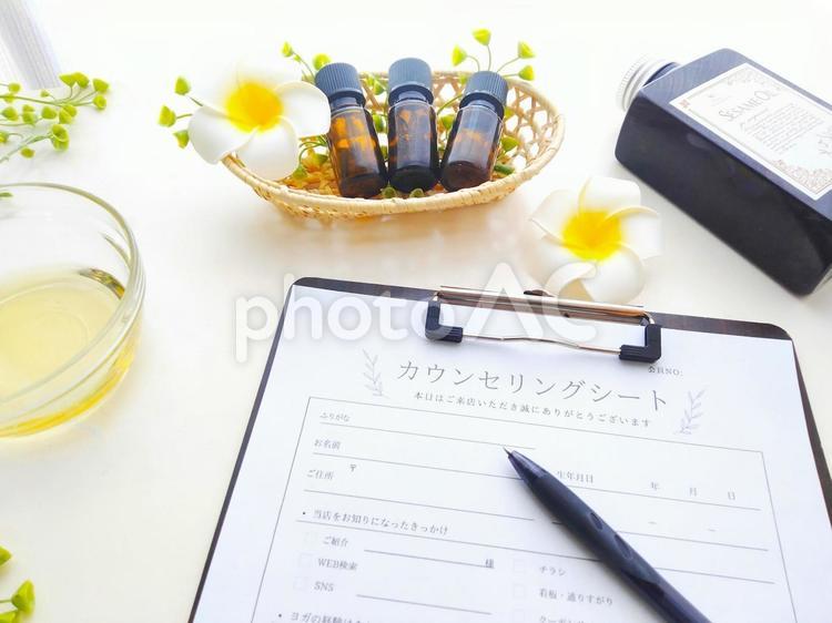 アロマセラピー　カウンセリング4 カウンセリング,記入,書くの写真素材