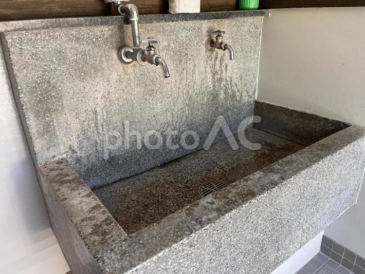 公衆トイレの手洗い場 公衆トイレ,トイレ,洗面台の写真素材