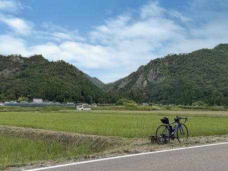 美濃加茂の岩山2 美濃加茂,岩山,山並みの写真素材