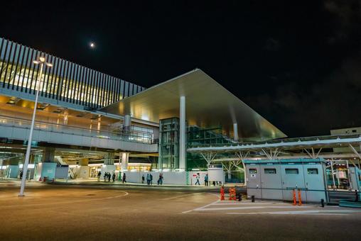 【新潟】夜の新潟駅 【新潟】夜の新潟駅の写真