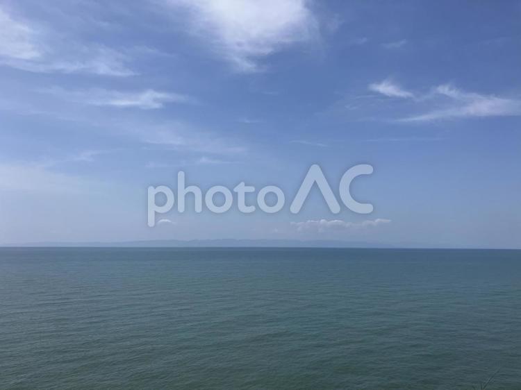 新潟の青空と日本海・静けさと広がりの風景 海,日本海,青空の写真素材