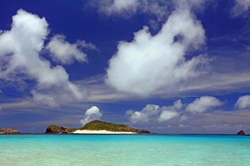 沖縄の美しいビーチ 沖縄の美しいビーチの写真