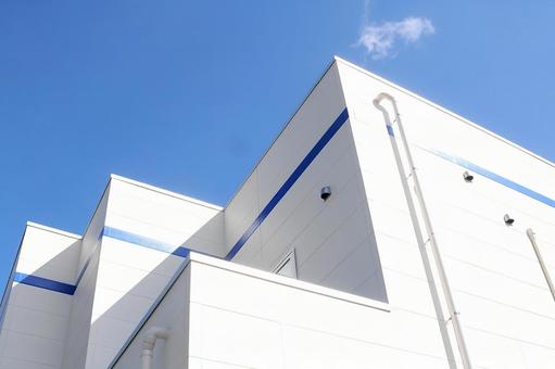 建物 外観 青空 建物 外観 青空の写真
