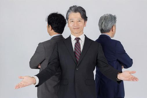 ハイクラスミドルビジネスパーソン ハイクラスミドルビジネスパーソン エグゼクティブ,ビジネスマン,紹介の写真素材