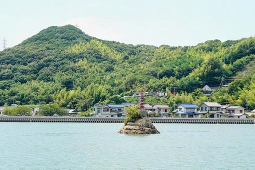 岡山・笠岡の神島瀬戸五重塔 岡山・笠岡の神島瀬戸五重塔の写真