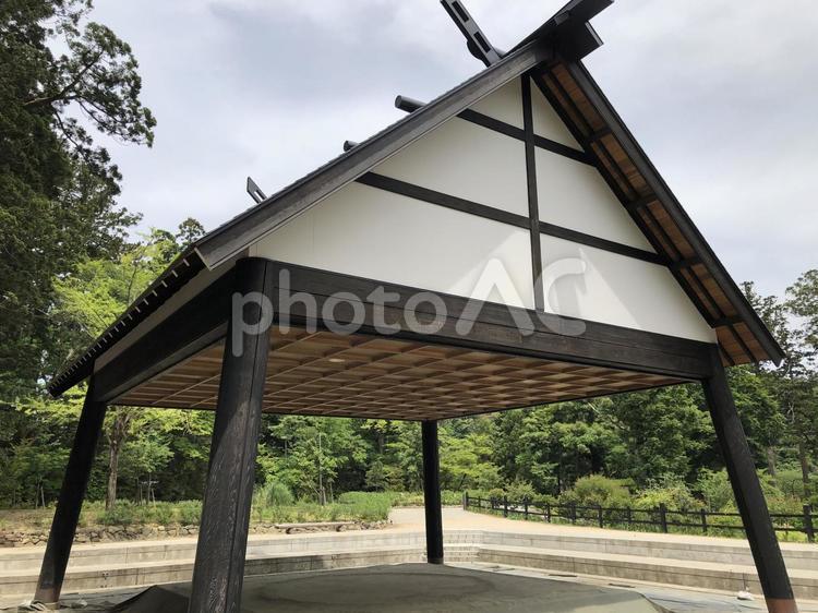 切妻屋根の相撲場 弥彦,相撲,相撲場の写真素材