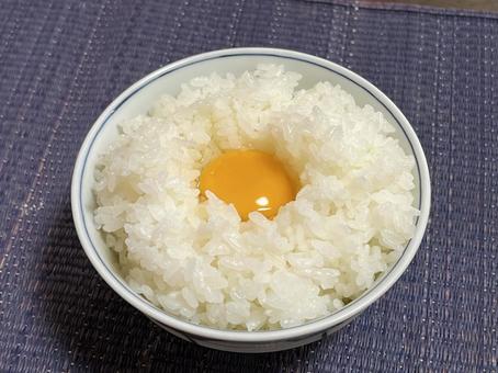 お食事 お食事 食事,生たまご,玉子の写真素材
