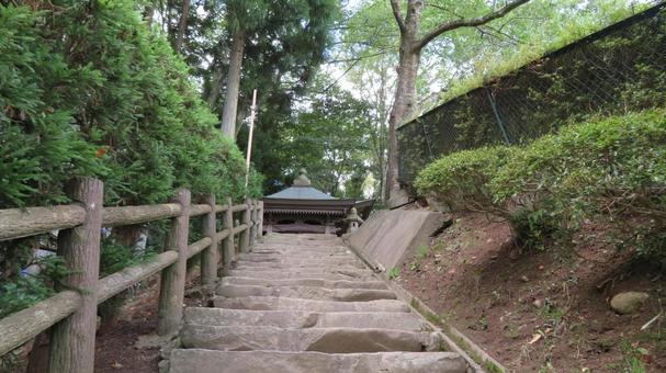 高館義経堂　義経堂への階段 高館義経堂,源義経,武蔵坊弁慶の写真素材