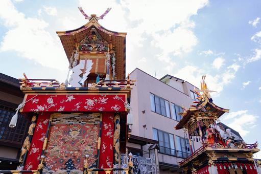 高山祭の屋台を見上げる 屋台引き揃え,高山祭,ユネスコの写真素材