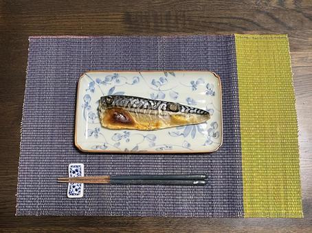 お食事 焼き魚,皿,陶器の写真素材