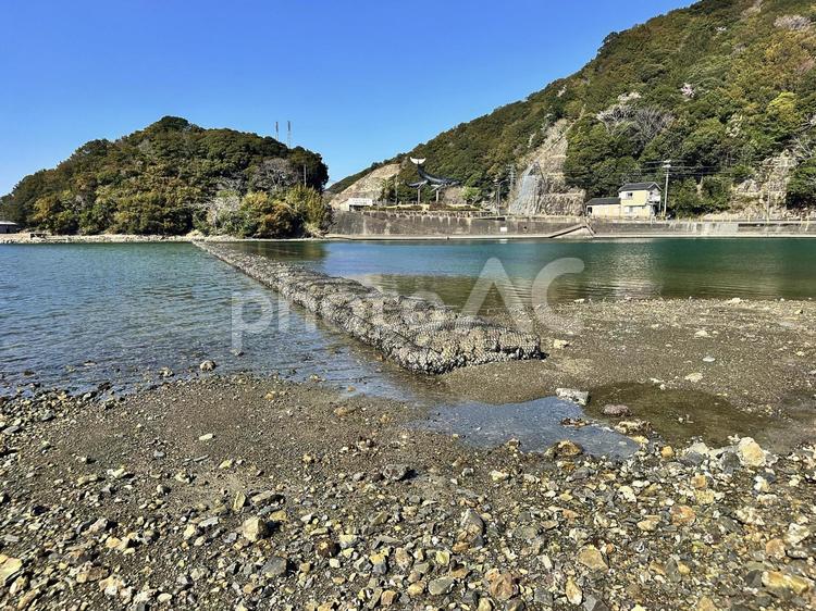 太地町　森浦　海岸 和歌山県東牟婁郡太地町森浦,森浦橋,太地町の写真素材