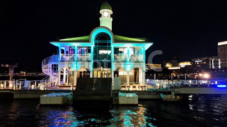 横浜　ぷかり桟橋 海,ぷかり桟橋,横浜の写真素材