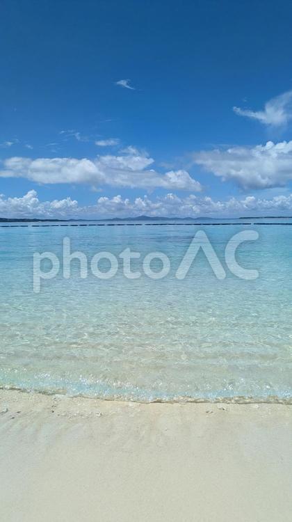 絶景の青い海　波打ち際 伊江島,離島,海の写真素材