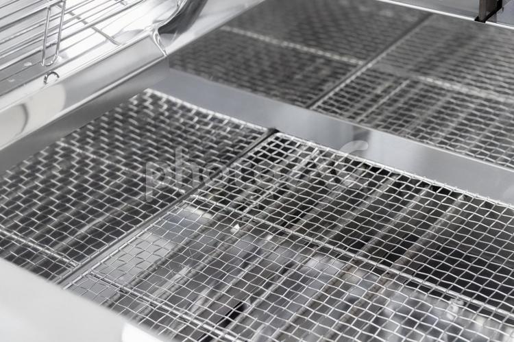 厨房にある業務用フライヤー フライヤー,揚げる,揚げ物の写真素材