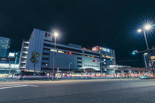終電間際の静岡駅北口 終電間際の静岡駅北口 静岡駅,静岡,ロータリーの写真素材