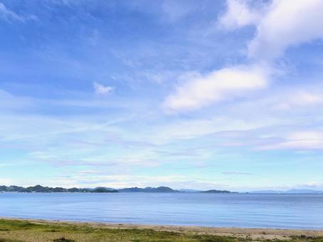 夏の海 晴れた空 夏の海 晴れた空の写真