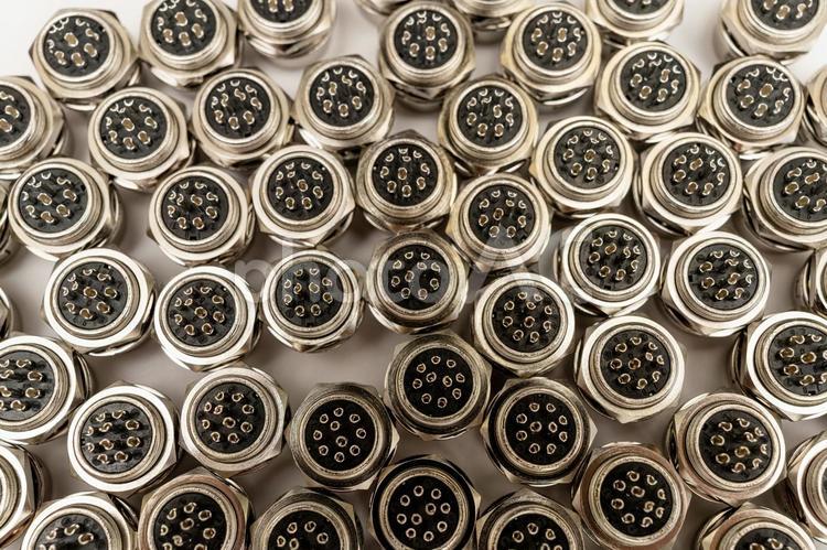 電子部品を並べた背景素材 電線,電線加工,ケーブルハーネスの写真素材