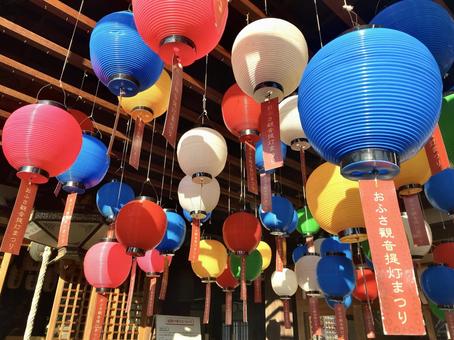 カラフルな提灯 カラフルな提灯 寺,イベント,祭りの写真素材