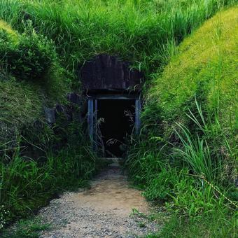 古墳の入り口 古墳の入り口の写真