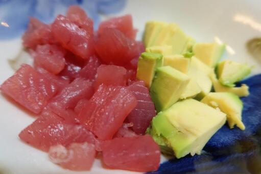 マグロ　アボカド（アップ） マグロ,鮪,キハダの写真素材