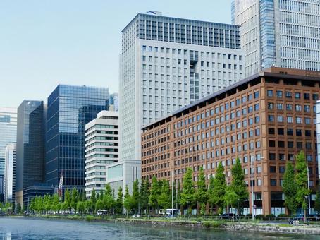 三菱商事ビルディングと岸本ビルヂング 三菱商事,三菱商事ビルディング,岸本ビルヂングの写真素材