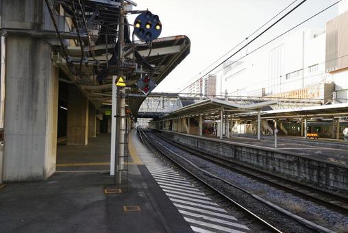高崎駅（信越本線）・朝 町並み,建物,交通の写真素材