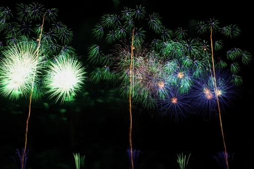 25年長岡まつり　花火 夜空,黒背景,風景の写真素材