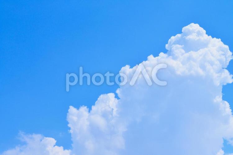 夏の大空と大きな雲 夏空,空,夏の写真素材