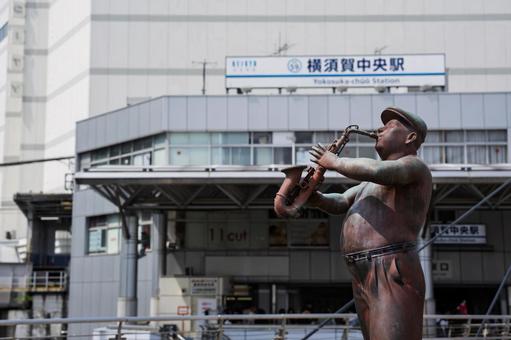 横須賀中央駅 横須賀中央駅,駅,ビルの写真素材