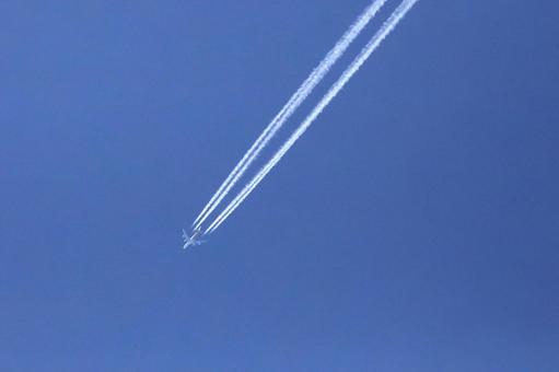 飛行機雲 飛行機雲の写真