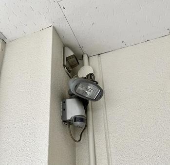 防犯用のセンサーライト 防犯用のセンサーライト 防犯,センサー,ライトの写真素材