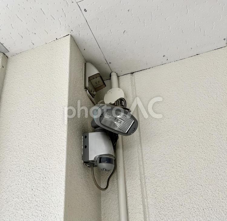 防犯用のセンサーライト 防犯,センサー,ライトの写真素材