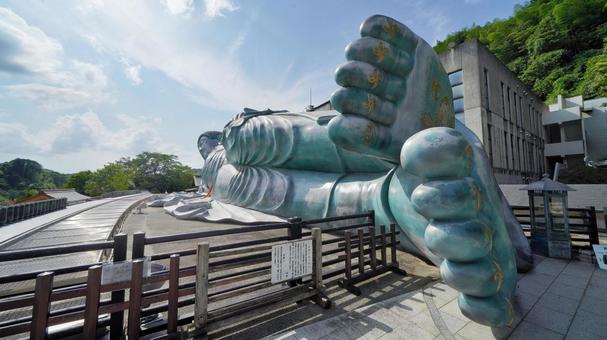 ごろん 眠い,涅槃像,南蔵院の写真素材