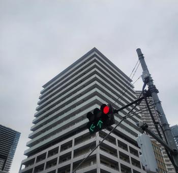 赤信号 赤信号,マンション,不動産の写真素材