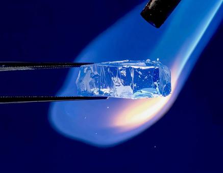エアロゲル aerogel 耐火 耐熱 エアロゲル aerogel 耐火 耐熱の写真