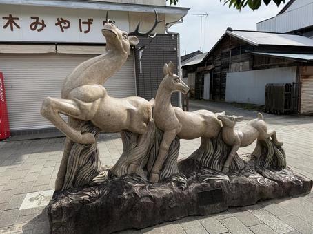 鹿島神宮　鹿の像 鹿島神宮,神社,茨城県の写真素材