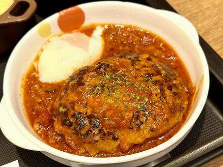 トマト煮込みハンバーグ ハンバーグ,トマト,温泉卵の写真素材