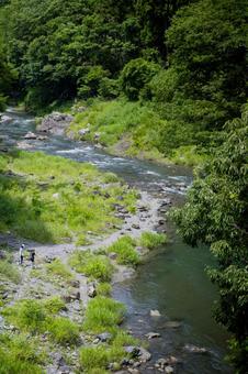 夏の渓谷と人々 夏の渓谷と人々 川,渓谷,緑の写真素材