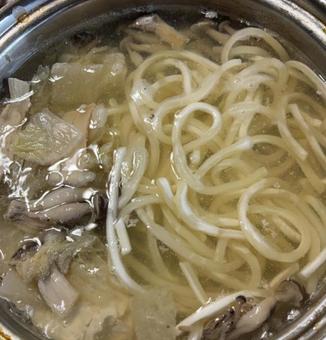 讃岐うどんとしゃぶしゃぶ鍋　1 讃岐うどん,しゃぶしゃぶ鍋,豚肉の写真素材