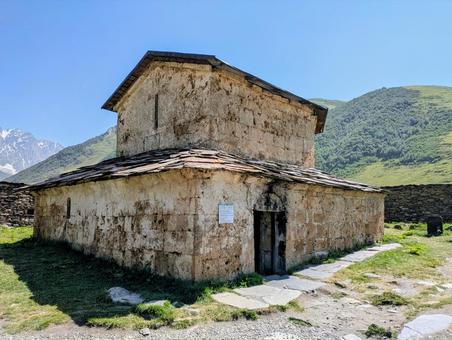 ウシュグリ村のラマリア教会 ラマリア教会,復讐の塔,石造りの写真素材