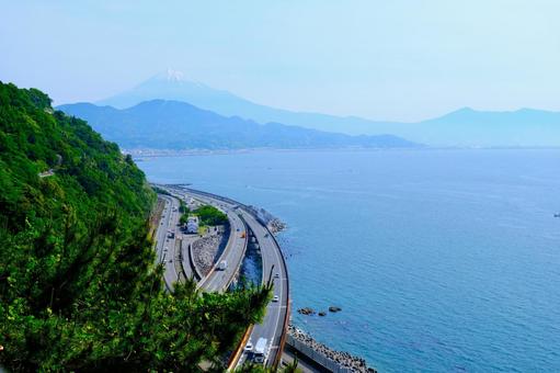 薩埵峠から見た駿河湾と富士山 薩埵峠から見た駿河湾と富士山 薩埵峠,さった峠,富士山の写真素材