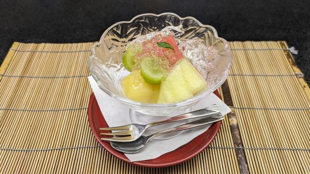 旅館のデザート(フルーツ) 旅館のデザート(フルーツ) フルーツ,果物,おやつの写真素材