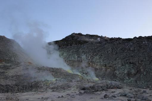 硫黄山 硫黄山 北海道,弟子屈町,火山の写真素材
