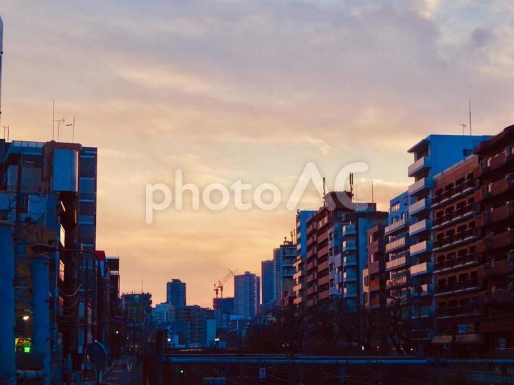 マジックアワーの巣鴨のスカイライン 空,マジックアワー,サンセットの写真素材