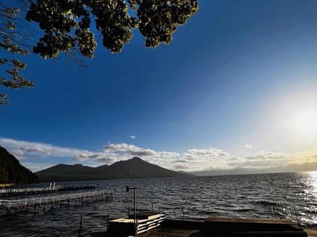 支笏湖の夕陽の写真