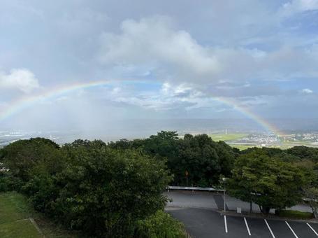 雨上がりの虹 雨上がりの虹の写真