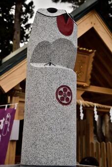 石像 うそ鳥 石像 うそ鳥の写真